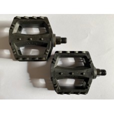 Педали пластмассовые детские PE-003 M-12