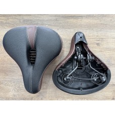 Седло гелевое WF-AZ-060 широкое с отверстием Седло гелевое WF-AZ-060 широкое с отверстием