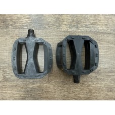 Педали пластмассовые детские PE-003 M-12